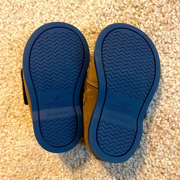 Never Worn Baby Sperrys by Vineyard Vines Size:2m - Picture 4 of 4